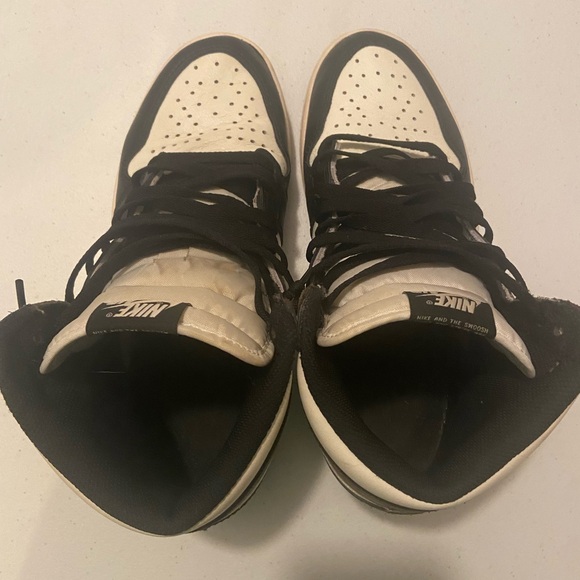 Jordan 1 mocha (PAY THROUGH APPLE PAY—PRICE NEGOTIABLE) - Picture 4 of 6